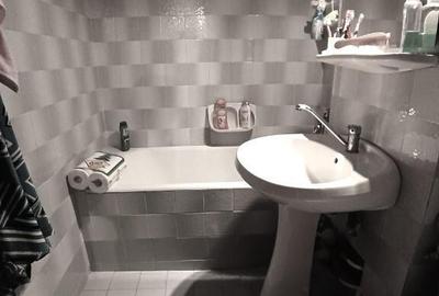 Apartament cu 3 Camere Decomandat in George Enescu - 1