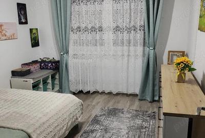 Apartament cu 4 camere decomandat în Vasile Aaron - 2