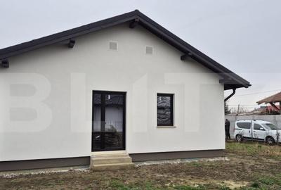 Casă cu 4 camere cu Teren 400 Mp în Vetiș - 13