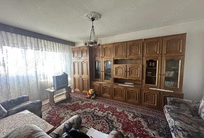 Agentia imobiliara VIGAFON vinde apartament 3 camere Bariera Bucuresti - 1