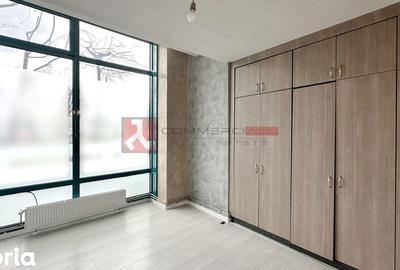 Spațiu comercial, de 288 mp, în Centrul Civic - 3