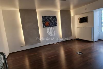 Birou, de 62 mp, în P-ța Victoriei - 8