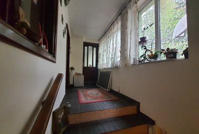 Casă cu 6 camere decomandat cu Canalizare în Ultracentral - 5