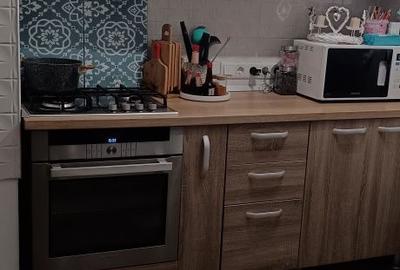 Apartament cu 4 camere decomandat în Central - 1