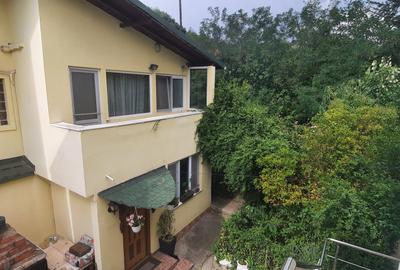 Vânzare proprietate deosebită în satul Găgeni, comuna Păulești, județul Prahova - 1