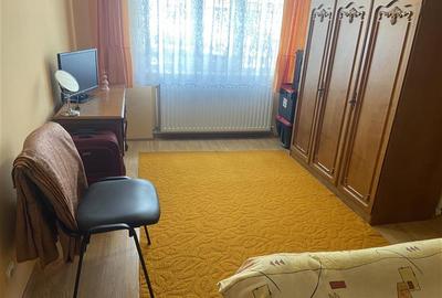 Apartament cu 3 camere decomandat, mobilat în Central - 12