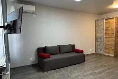 Garsonieră decomandată în 1 Mai - 3