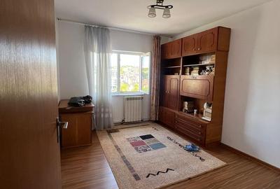 Apartament cu 3 camere decomandat în Central - 8