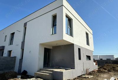 Casă cu Teren 325 Mp în Moșnița Nouă