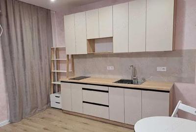 Garsonieră decomandată în 1 Mai - 1