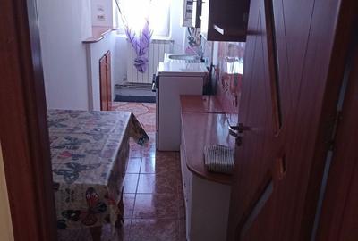 Garsonieră decomandată în Central - 2