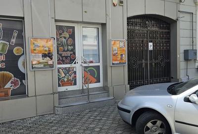 Spațiu comercial, de 250 mp, în Central - 6