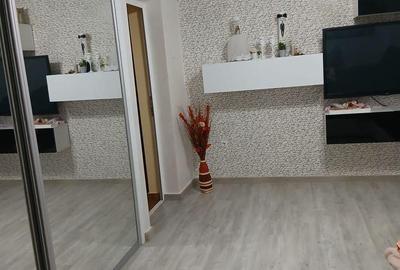Apartament cu 2 camere decomandat în Micro 18 - 3