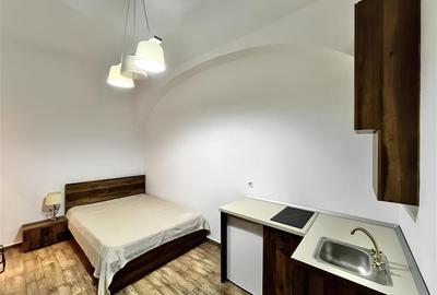 Garsoniera cu Parcare zona Ultracentral Piata Sfatului - 3