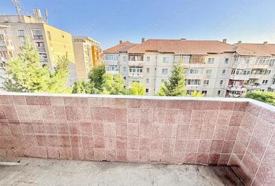 Apartament 3 camere, 2 bai, zona Liberta?ii - 10