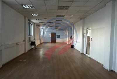 Spațiu comercial, de 900 mp, în Central