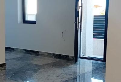 Casă cu 4 camere în Apărătorii Patriei - 5