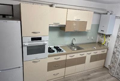 Apartament cu 2 camere decomandat în Apărătorii Patriei - 3