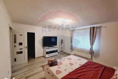 Casă cu 3 camere cu Teren 1262 Mp în Hidiș - 6