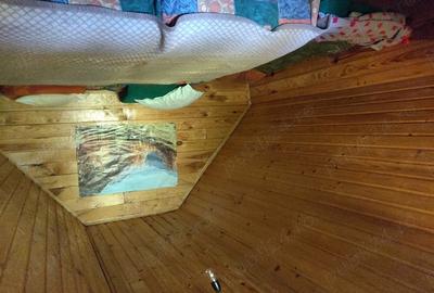 Vand casa de vacanta de 70 mp pe un teren de 1572 mp in Campul Cetatii la intrare in sat,langa sosea - 9