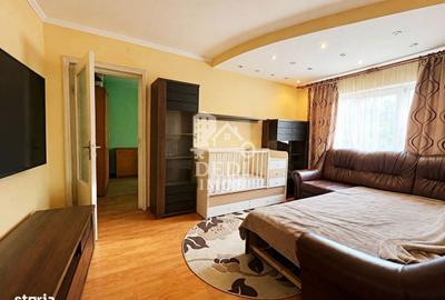 Apartament cu 3 camere semidecomandat în Nufărul - 2