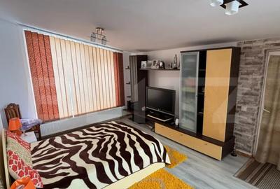 Casă cu 7 camere cu Teren 1300 Mp în Central - 4
