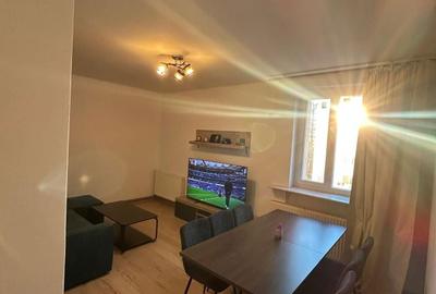 Apartament cu 3 camere decomandat în Central - 1