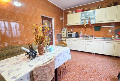 Casă individuală cu 5 camere cu Canalizare în Prelungirea Ghencea - 12