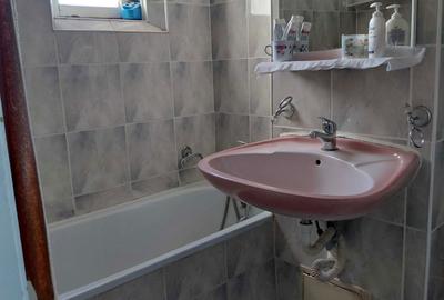 Apartament cu 3 camere decomandat în Micro 19 - 2