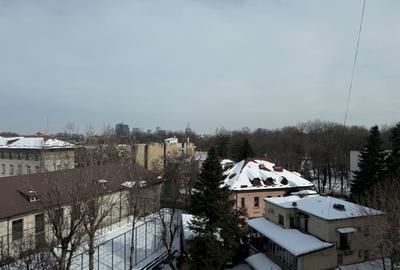 Apartament cu 3 camere decomandat, mobilat în 1 Mai - 9