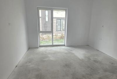 Casă cu 4 camere cu Teren 500 Mp în Cihei - 1