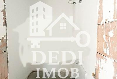 Casă cu 3 camere decomandat cu Teren 300 Mp în Sânmartin - 2