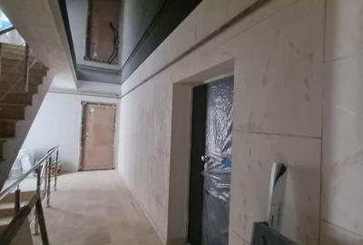 Apartament cu 2 camere decomandat în Inel I