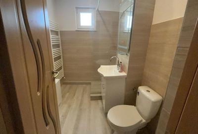 Apartament cu 3 camere decomandat în Central - 4