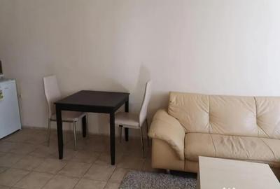 Garsonieră decomandată în Take Ionescu