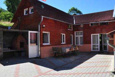 Casă cu 4 camere în Boțești - 11