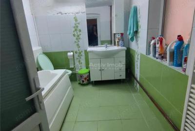 Casa D+P+M, teren 187 mp, pretabila - clinica, cabinete, birouri - Piata Mare - 2