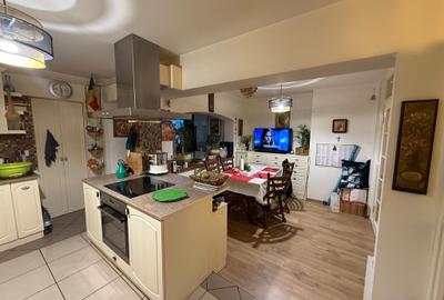 Apartament exceptional - 4 camere, Central - 4