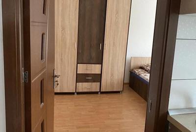 Apartament cu 2 camere decomandat în Traian - 3
