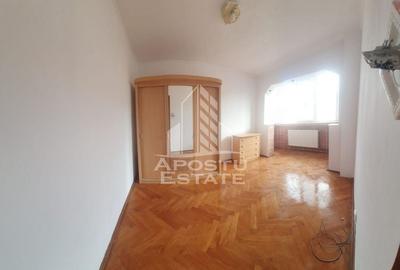 Apartament cu 3 camere semidecomandat în Șagului - 1