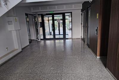 Garsonieră decomandată în Central - 10