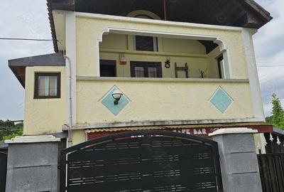 Casă cu 3 camere în Batoți - 8