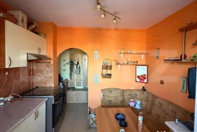 Apartament cu 2 camere semidecomandat în Micro 4 - 4