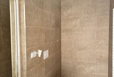 DE ÎNCHIRIAT – Spațiu comercial 102 m² – Coresi Avantgarden (Kasper) - 3