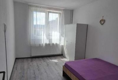 Apartament 2 camere, semidecomandat - zona Centru Civic Apartament 2 camere, semidecomandat - zona Centru Civic - 3