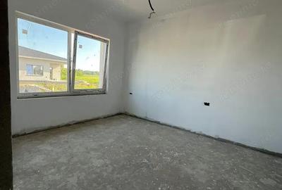 Casă cu 3 camere cu Teren 272 Mp în Bucovăț (Remetea Mare) - 16