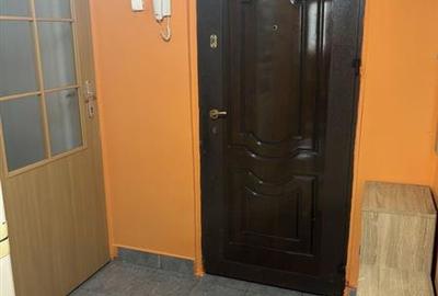 Decomandat cu centrala propie la et 3 linga AEM - 6