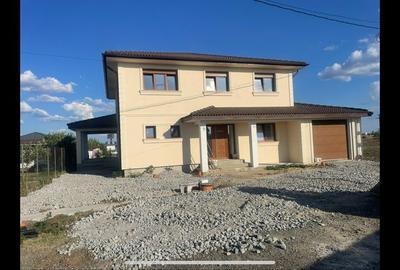 Casă cu 4 camere în Zimandu Nou - 4