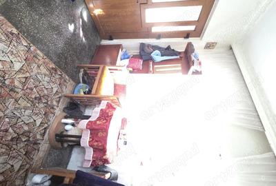 Casă cu 3 camere cu Teren 170 Mp în Central