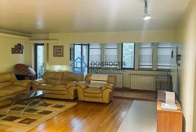 Apartament cu 3 camere decomandat, mobilat în Babadag